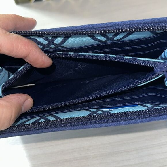 VB RFID Signature Cotton Navy Light Blue Cuban Tiles Georgia Wallet - Picture 14 of 16